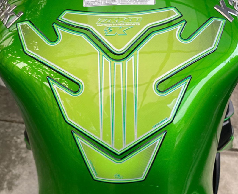 KAWASAKI タンクパッド MOTOGRAFIX